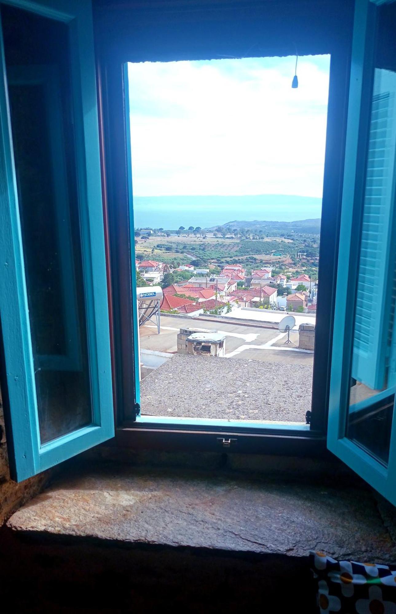 λιθόκτιστη παραδοσιακή οικία Agios Nikolaos (Peloponnese)