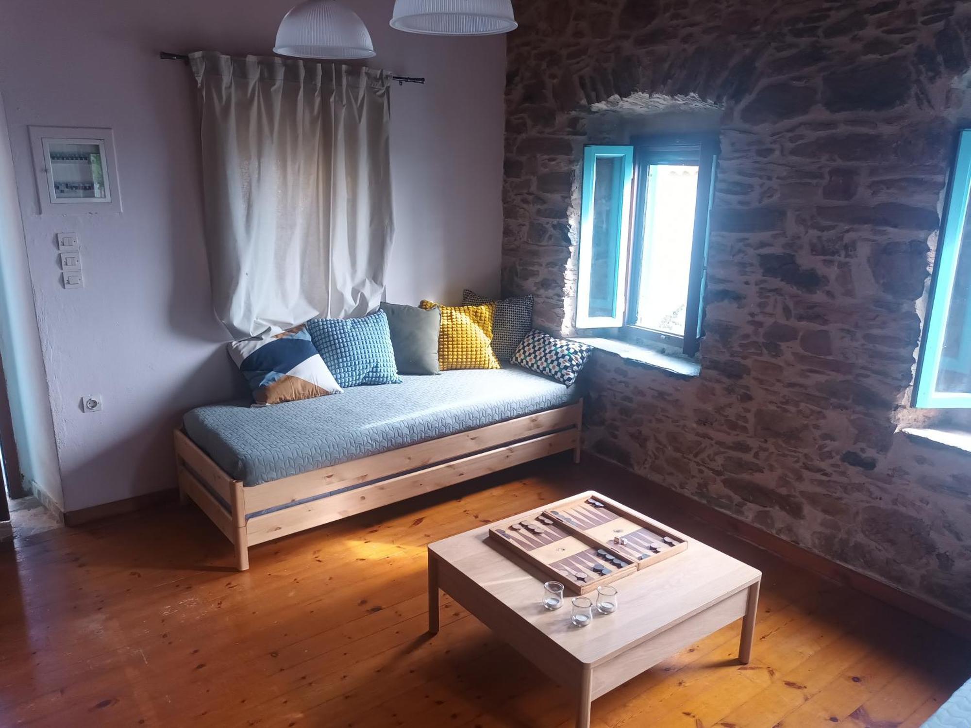 λιθόκτιστη παραδοσιακή οικία Holiday home *