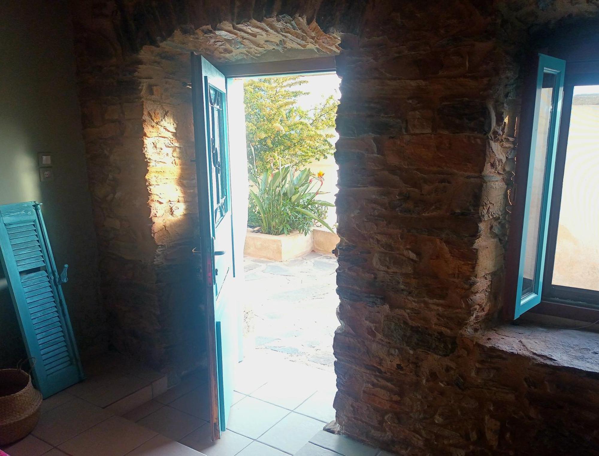 λιθόκτιστη παραδοσιακή οικία Holiday home *